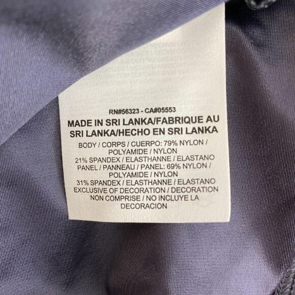 Under Armour Loose Sleeveless Windbreaker Vest Womens Size Medium M - Picture 10 of 10